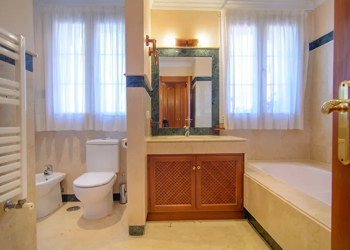 Chapas Playa * マルベーリャ